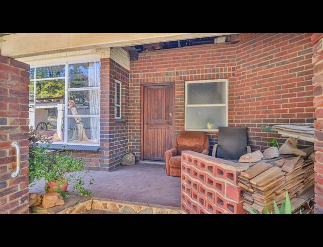 6 BEDROOM HOUSE FOR SALE IN KENSINGTON